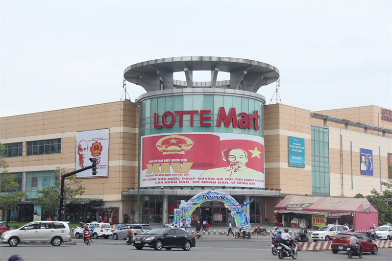 %D9%84%D9%88%D8%AA%20%D9%85%D8%A7%D8%B1%D8%AA%20Lotte%20Mart%201.jpg