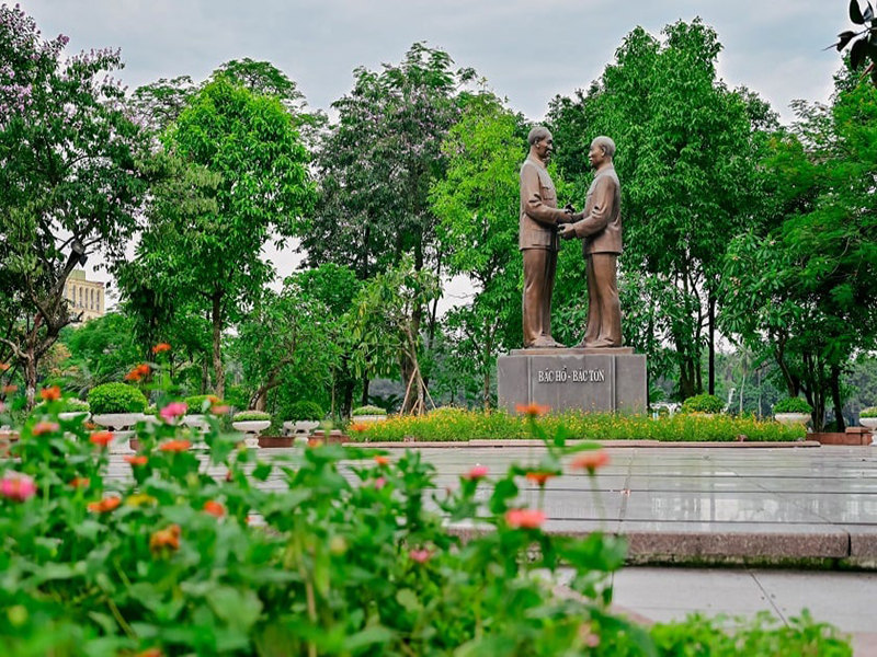 منتزه ثونغ نات  Thong Nhat Park