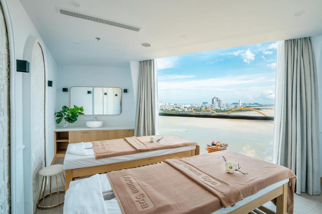 Haian%20Riverfront%20Hotel%20Da%20Nang2.jpg