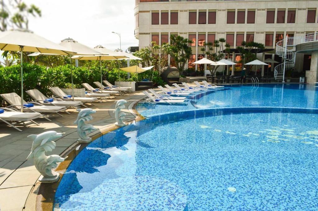 Holiday%20Beach%20Danang%20Hotel%20&%20Resort4.jpg