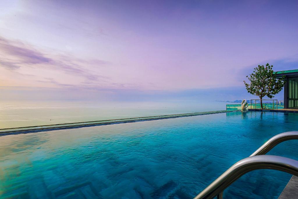 Le%20Sands%20Oceanfront%20Danang%20Hotel8.jpg