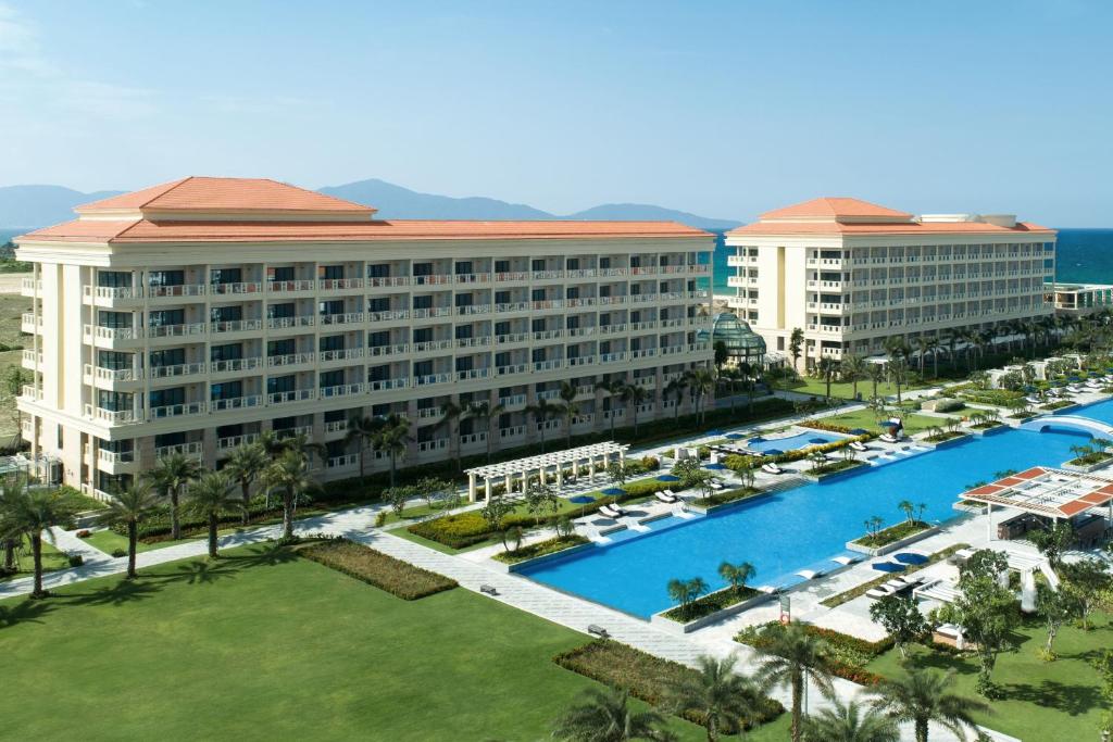 Sheraton%20Grand%20Danang%20Resort%20&%20Convention%20Center4.jpg