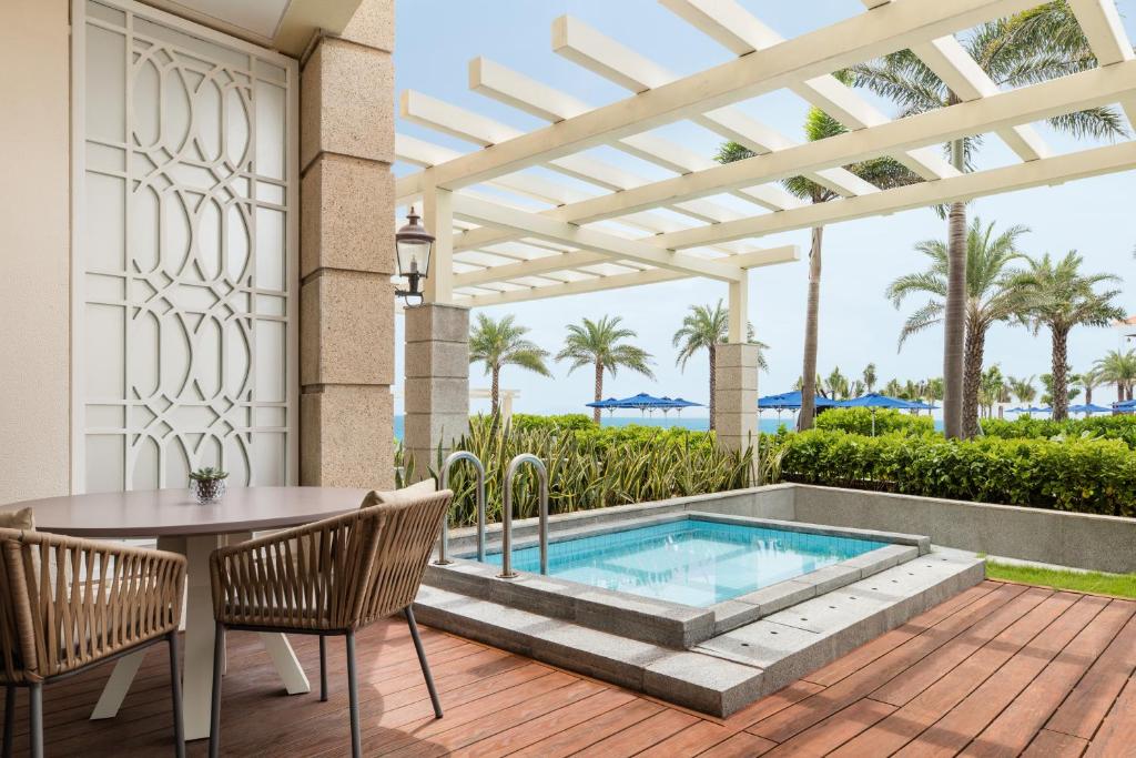 Sheraton%20Grand%20Danang%20Resort%20&%20Convention%20Center5.jpg