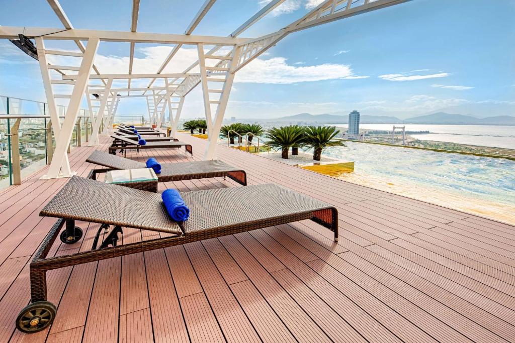 Wyndham%20Danang%20Golden%20Bay5.jpg
