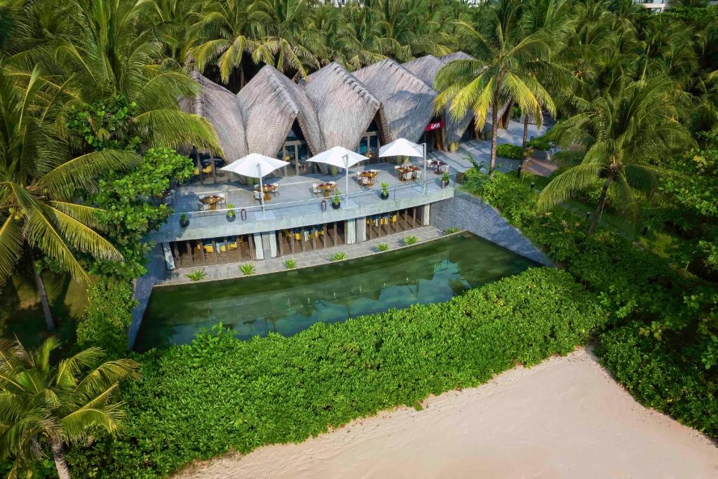 InterContinental%20Phu%20Quoc%20Long%20Beach%20Resort3.jpg