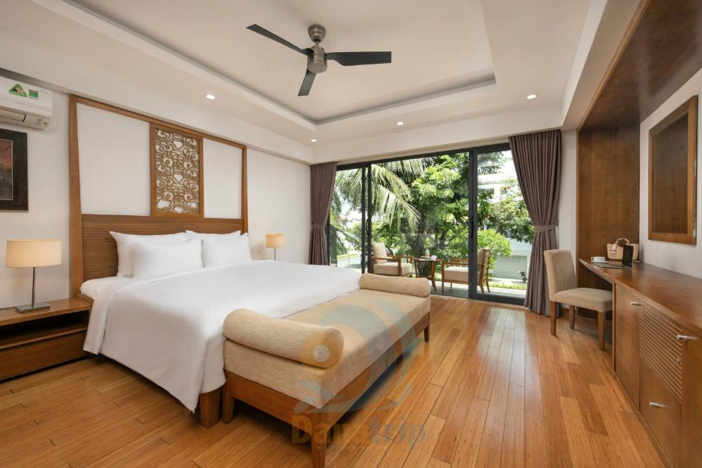 Astana%20Villa%20Non%20Nuoc%20Beach1.jpg
