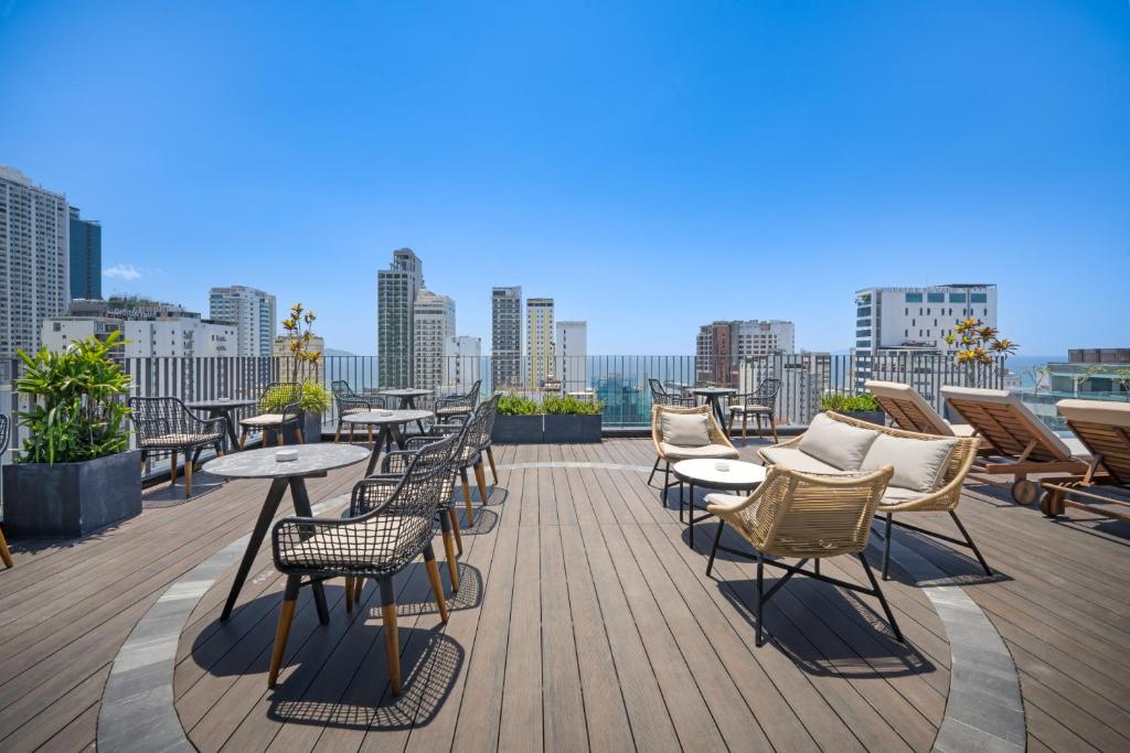 Golden%20Lotus%20Grand%20Hotel4.jpg