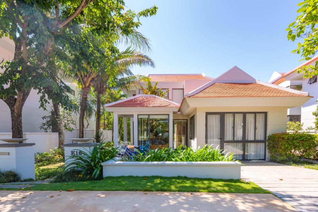 Memories%20Holiday%20beach%20villa%20Da%20Nang5.jpg