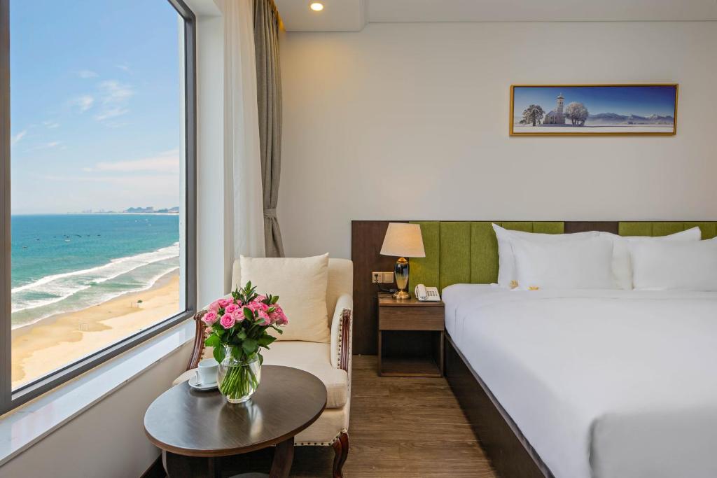 Santa%20Luxury%20Hotel%203.jpg