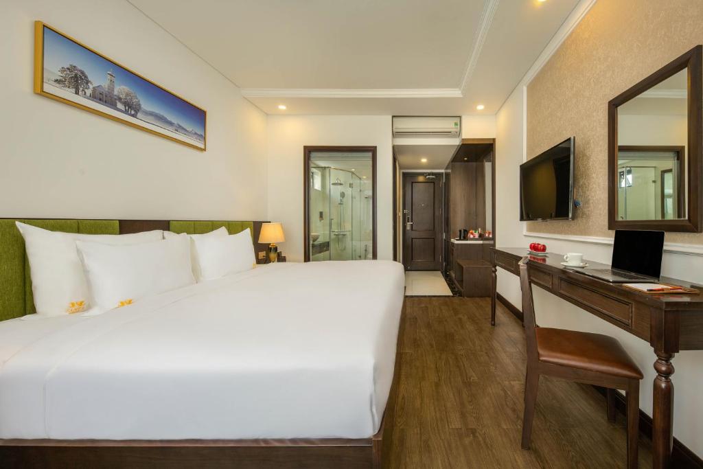 Santa%20Luxury%20Hotel%205.jpg