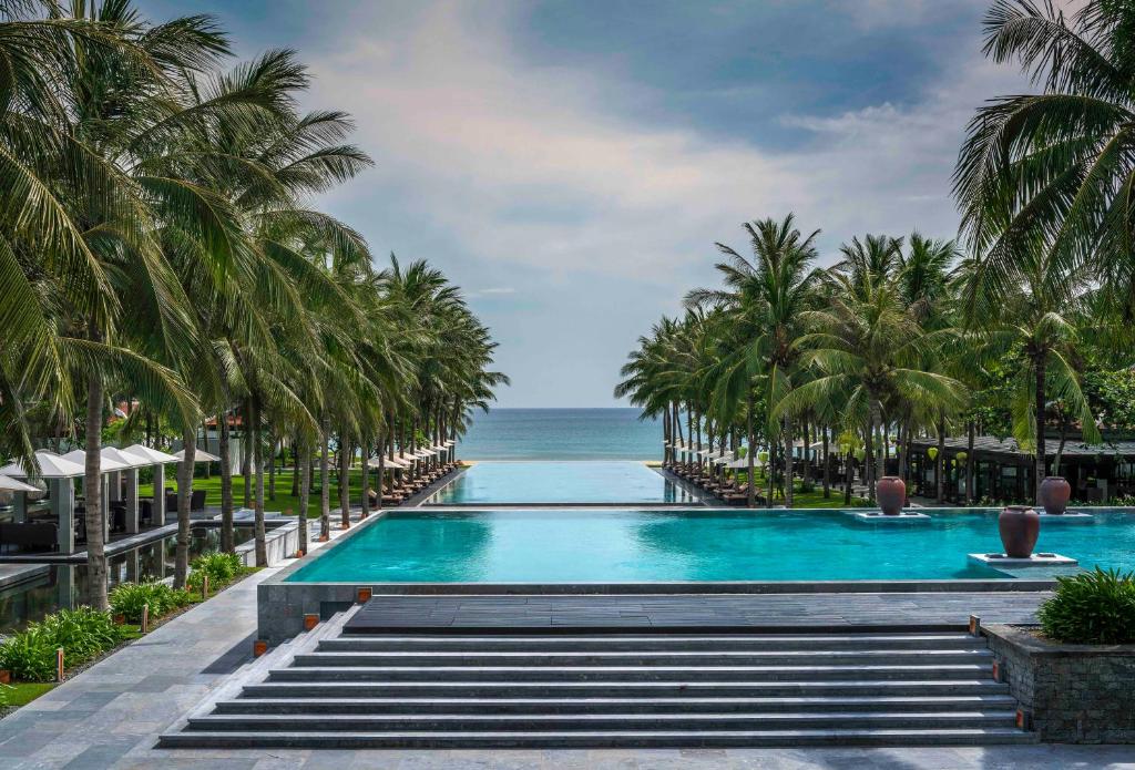 Four%20Seasons%20Resort%20The%20Nam%20Hai2.jpg