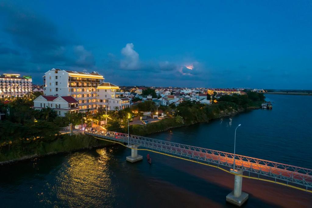RiverTown%20Hoi%20An%20Resort%20&%20Spa6.jpg