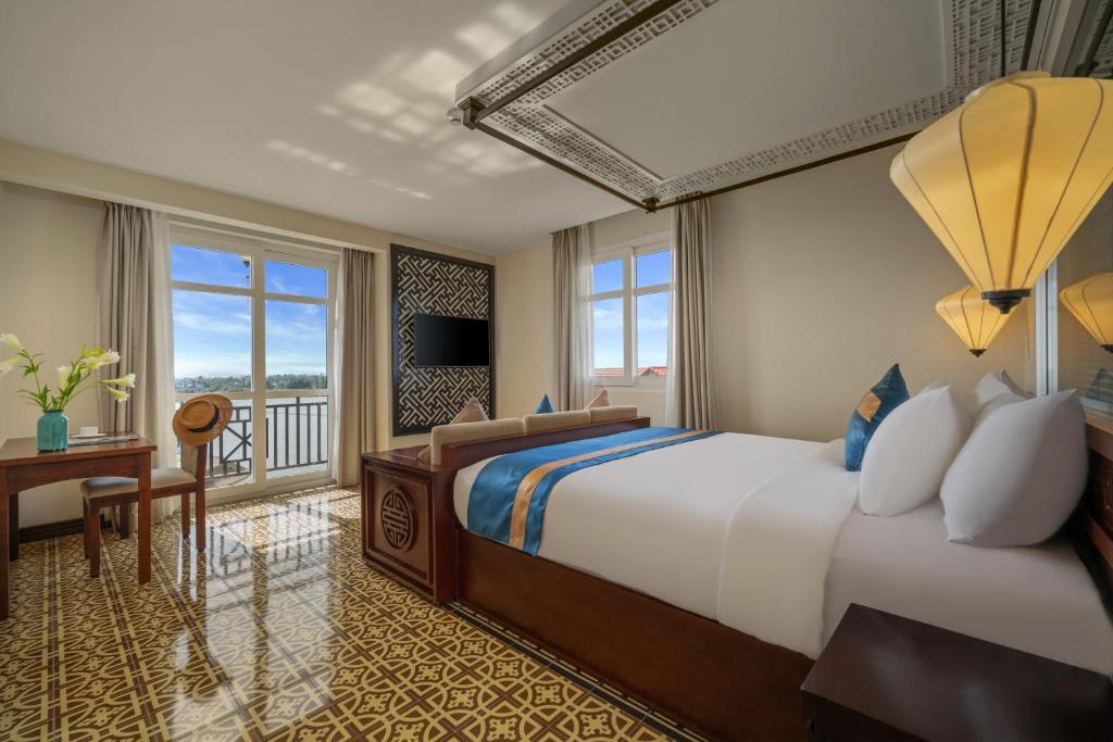 Royal%20Riverside%20Hoi%20An%20Hotel2.jpg