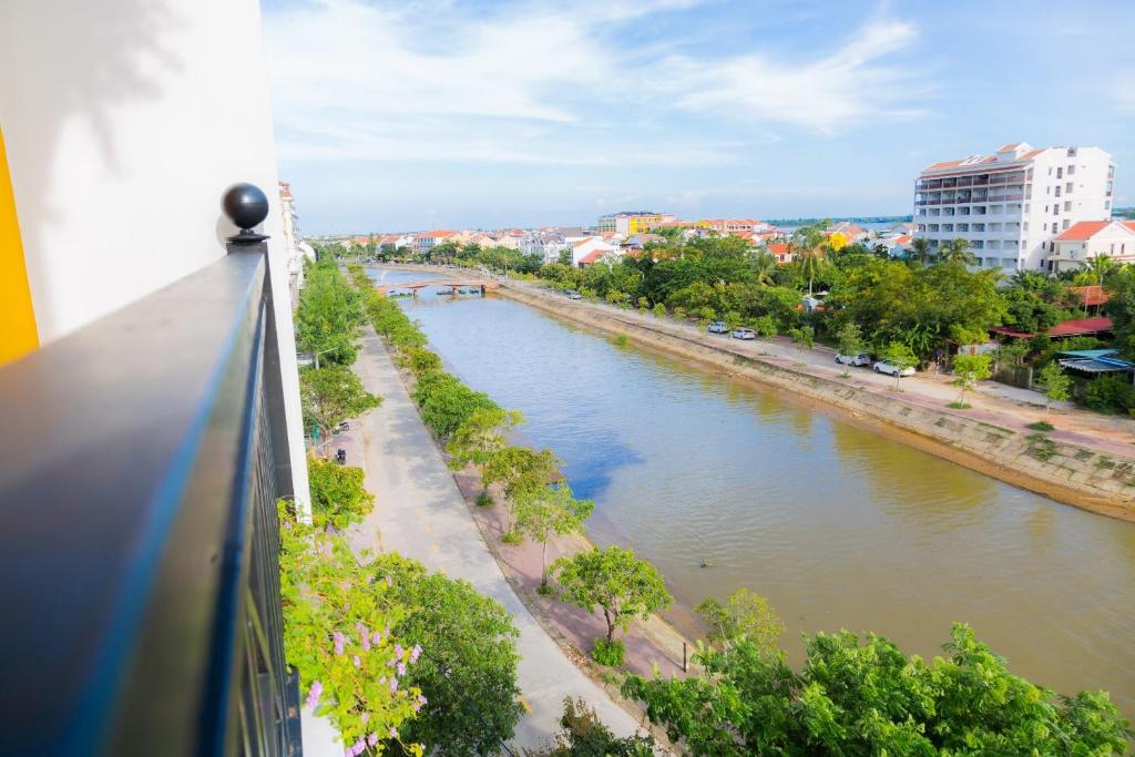 Royal%20Riverside%20Hoi%20An%20Hotel7.jpg