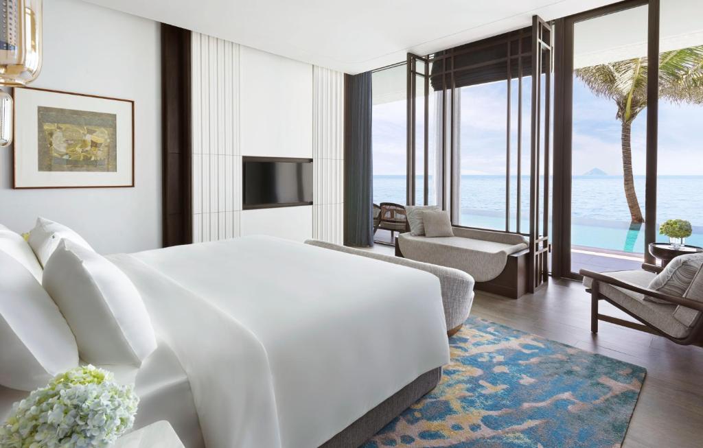 Villa%20Le%20Corail,%20A%20Gran%20Melia%20Hotel2.jpg