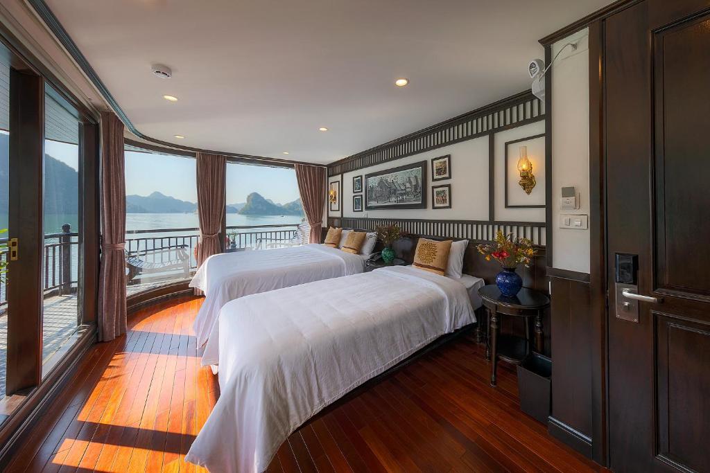 Sena%20Cruise%20Halong%20Bay4.jpg