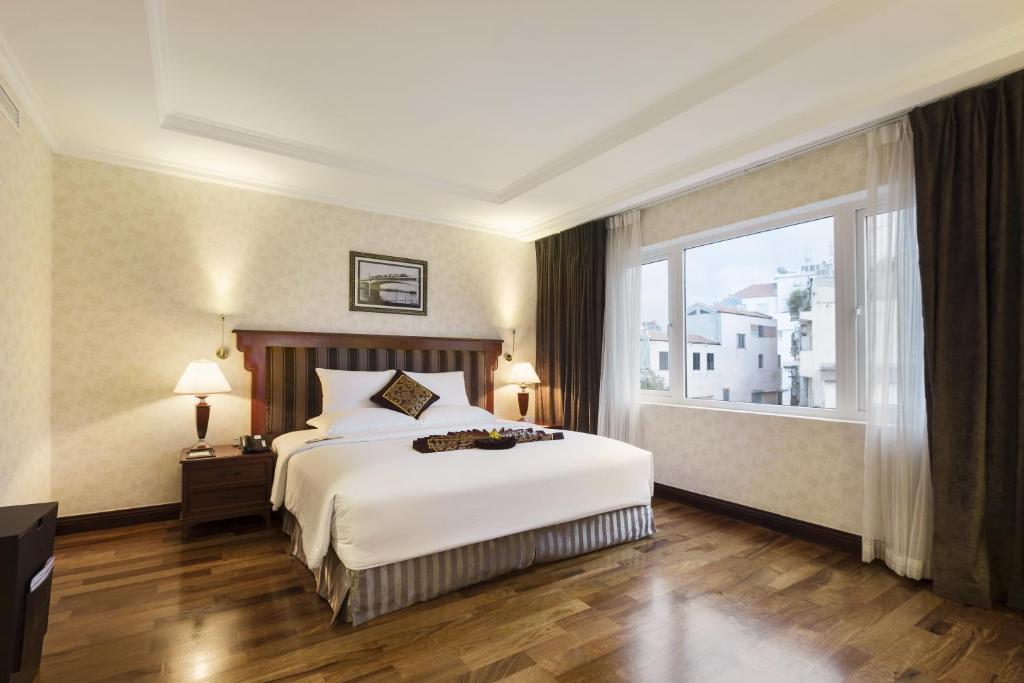Rex%20Hotel6.jpg