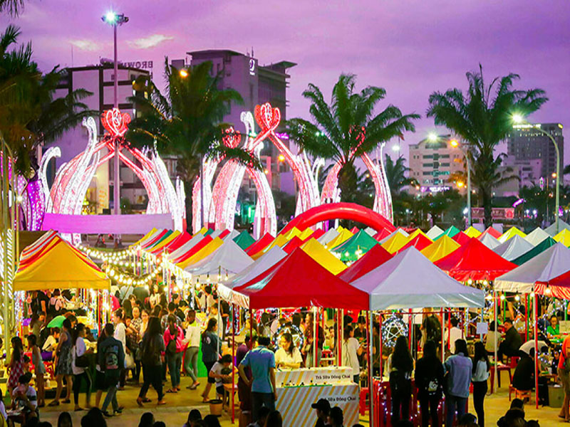 ‪‪  Son Tra Night Market سوق سون ترا الليلي ‬‬