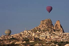 قلعة أوشيسار (Uçhisar Castle)