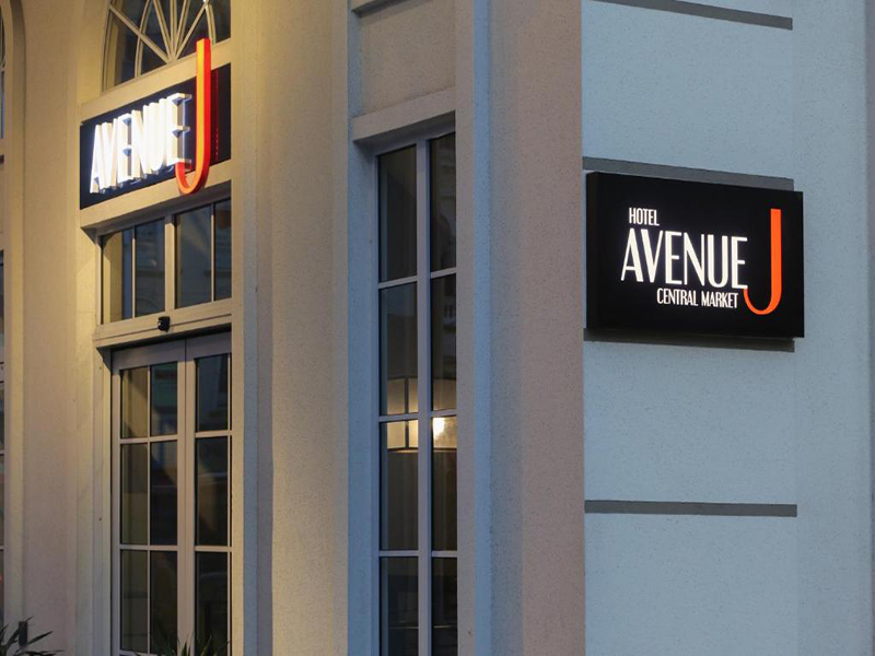 فندق آفينيو جيه سنترال ماركتHotel Avenue J Central Market