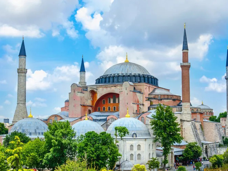 %D8%A2%D9%8A%D8%A7%20%D8%B5%D9%88%D9%81%D9%8A%D8%A7%20(Hagia%20Sophia).jpg