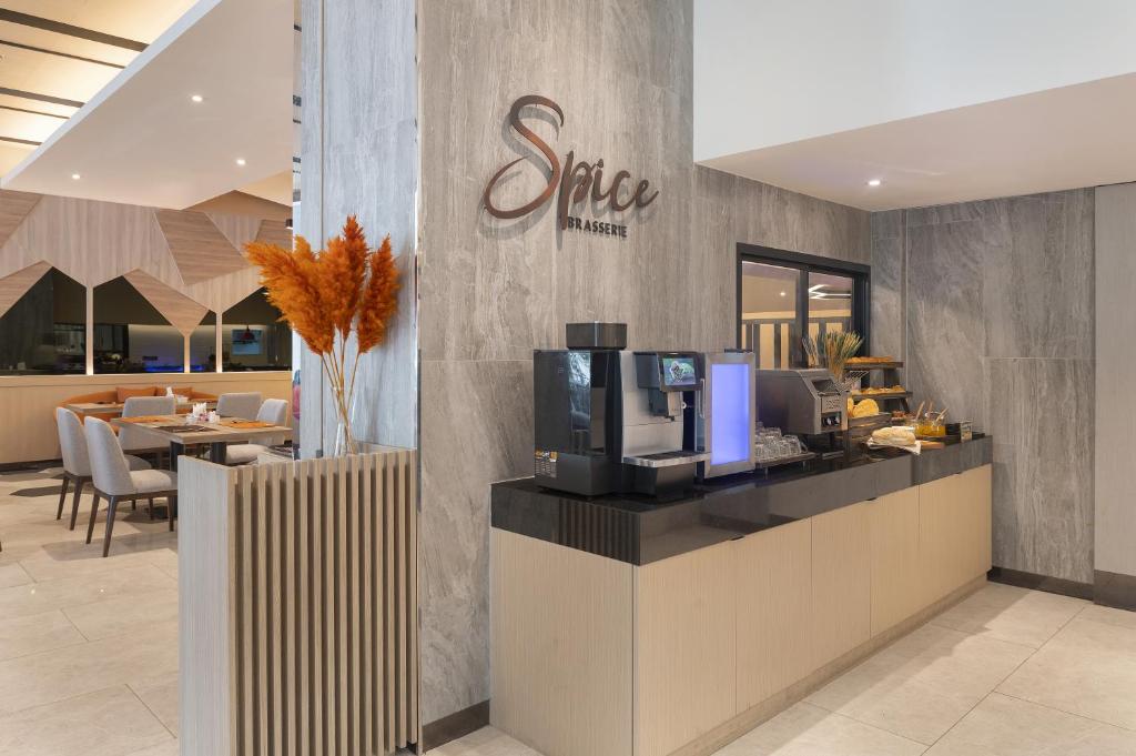 PARKROYAL%20Suites%20Bangkok2.jpg