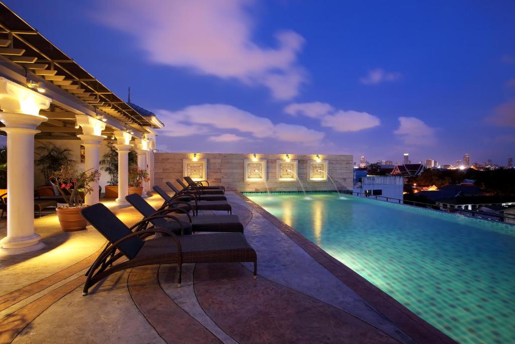Chillax%20Resort'.jpg