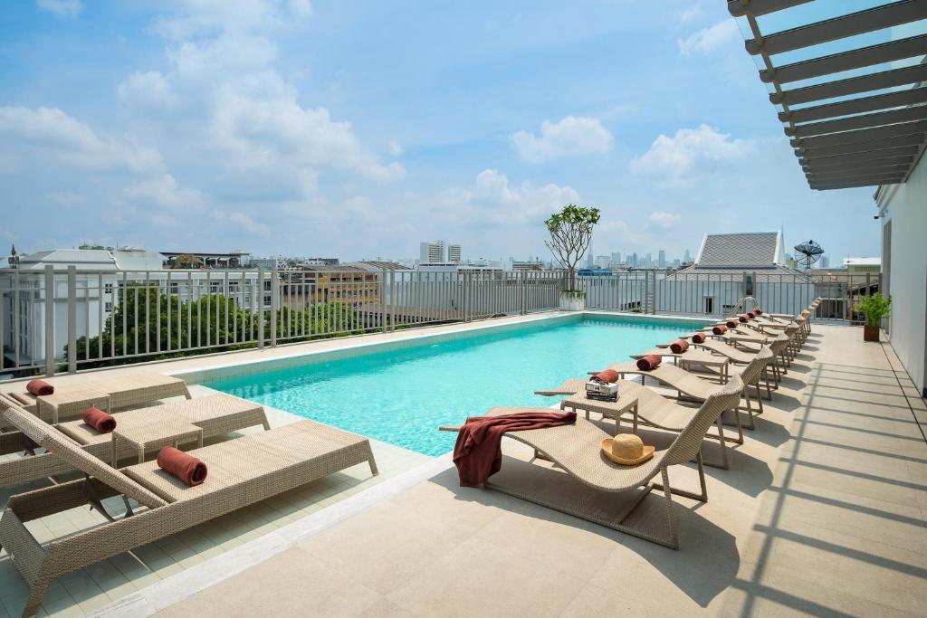 Casa%20Vimaya%20Riverside.jpg