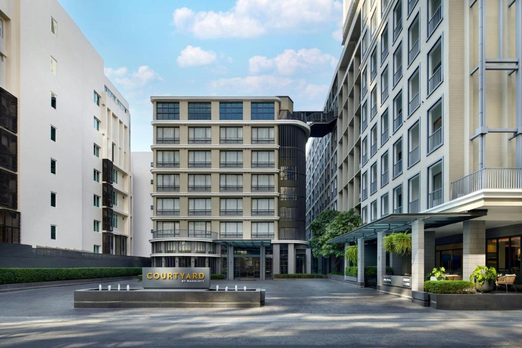 Courtyard%20by%20Marriott%20Bangkok%20Sukhumvit%20201.jpg