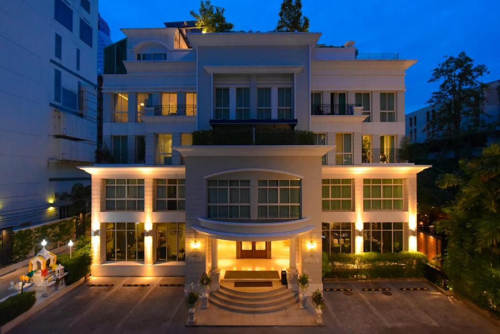 The%20Rose%20Residence,%20Bangkok'.jpg