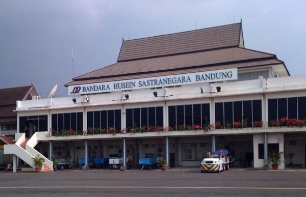 مطار باندونق الدولي