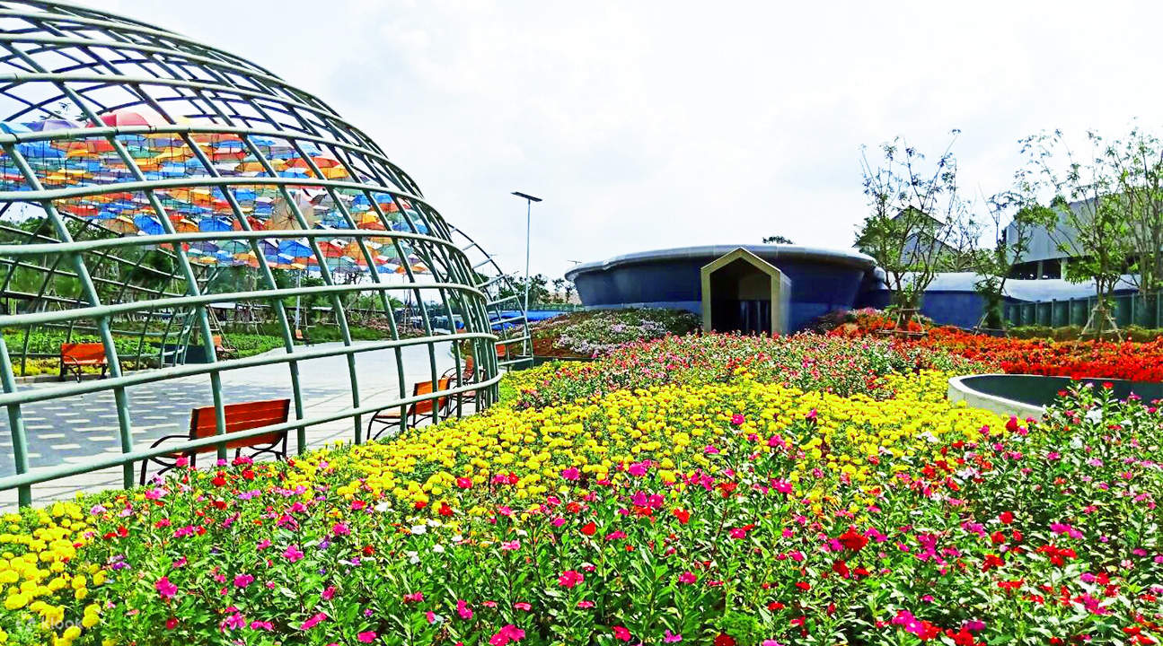 Flower-Land-Pattaya2.jpg