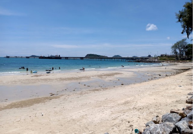 Nang-Ram-Beach-Pattaya-2.jpg