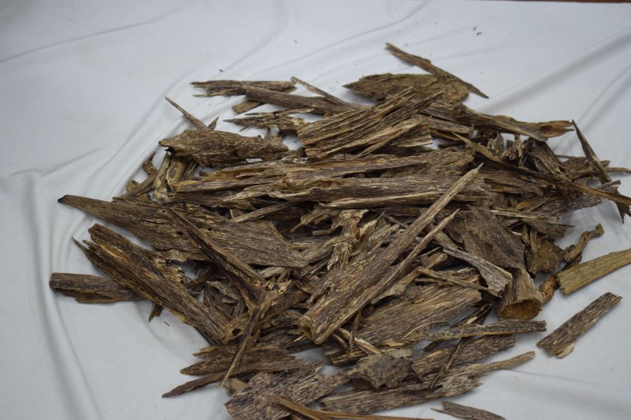 عود ماليزي سيوفي عود ماليزي سيوفي