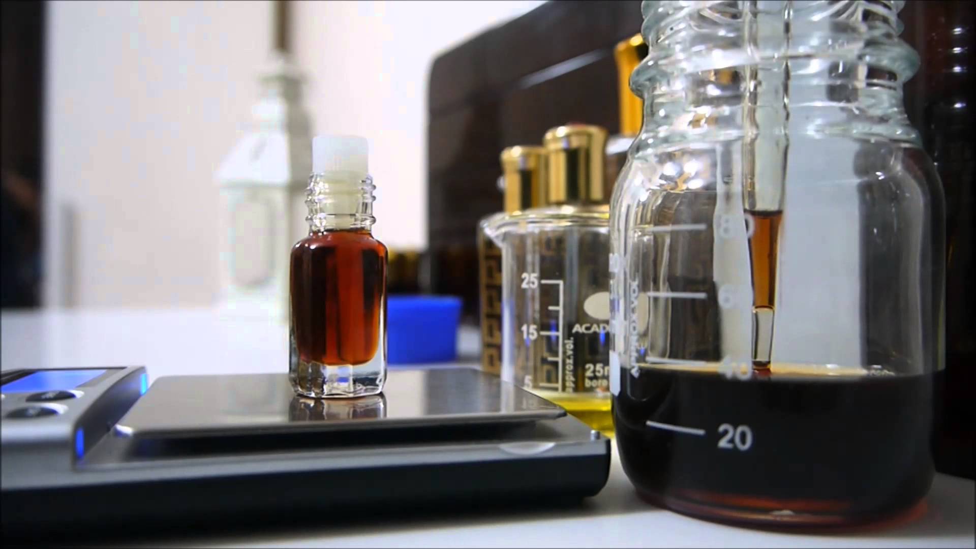 دهن العود الهندي